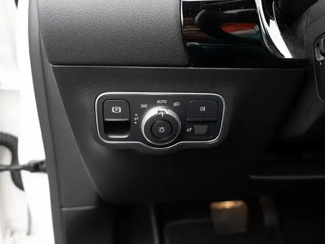 Mercedes-Benz GLA 220