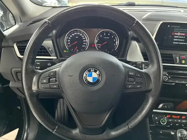 BMW 218