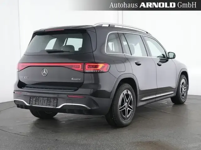 Mercedes-Benz EQB 300