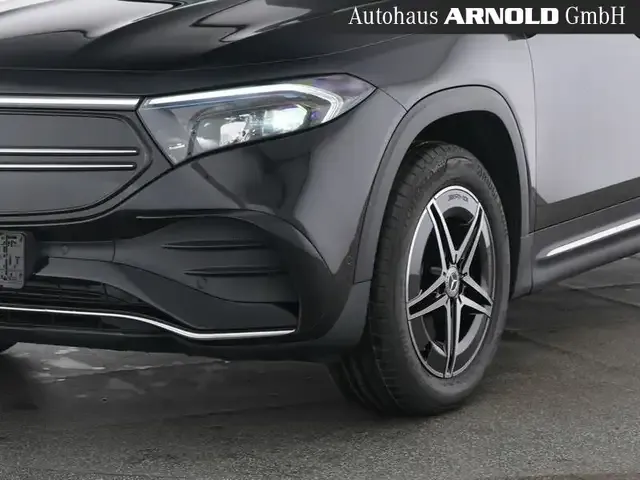 Mercedes-Benz EQB 300
