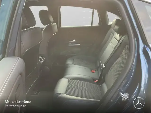 Mercedes-Benz EQA 300