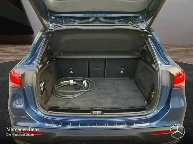 Mercedes-Benz EQA 300