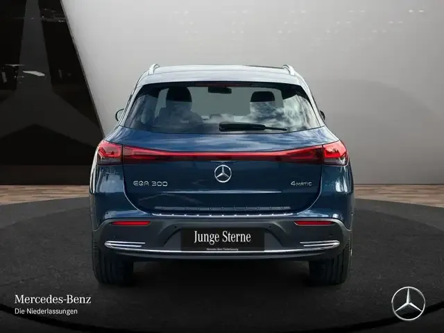 Mercedes-Benz EQA 300