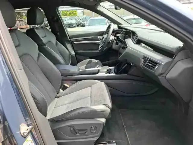 Audi Q8 e-tron