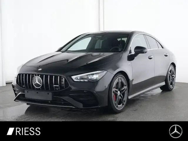 Mercedes-Benz CLA 35 AMG
