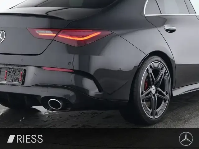 Mercedes-Benz CLA 35 AMG