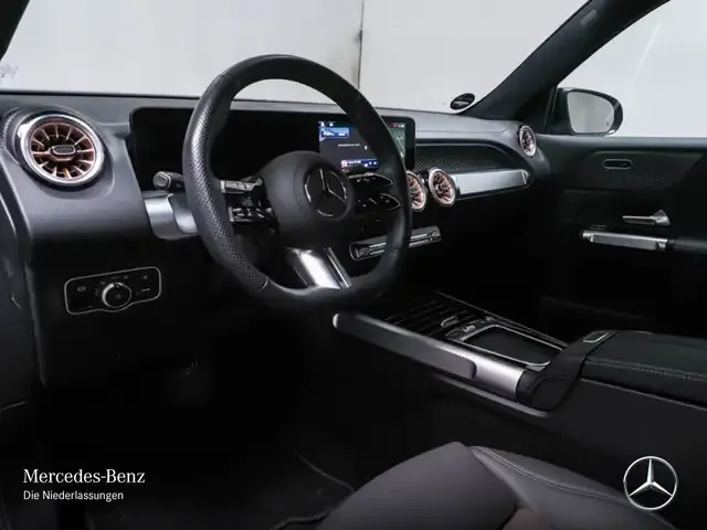 Mercedes-Benz EQB 300