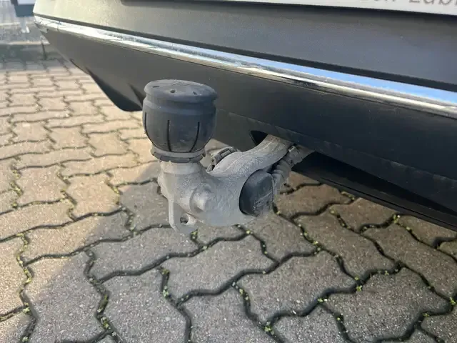 Mercedes-Benz EQC 400