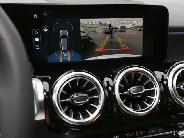 Mercedes-Benz GLB 250