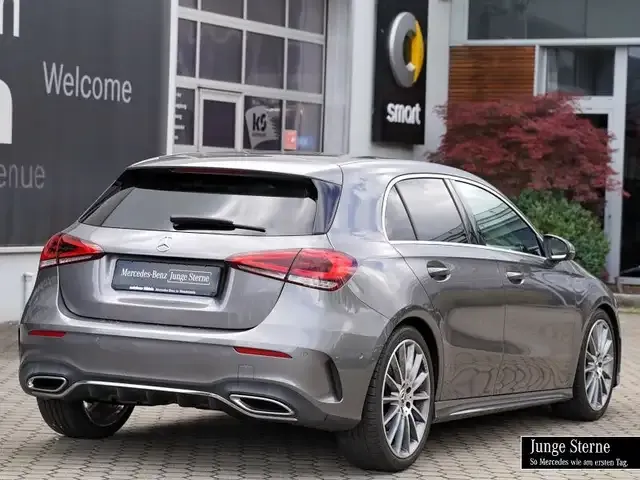Mercedes-Benz A 220