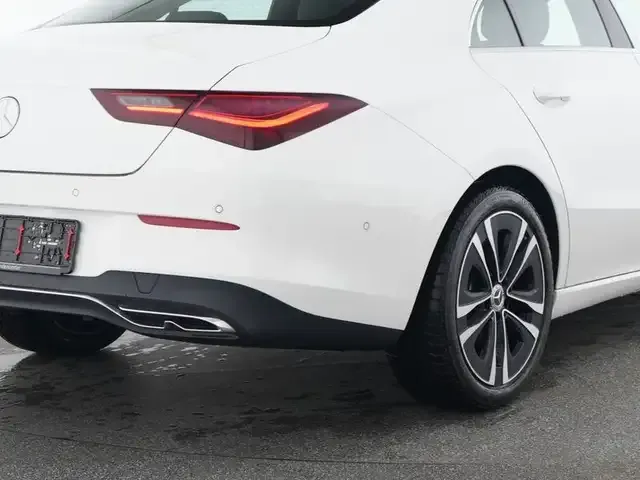 Mercedes-Benz CLA 180