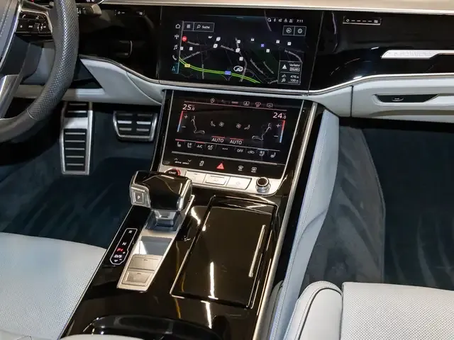 Audi S8