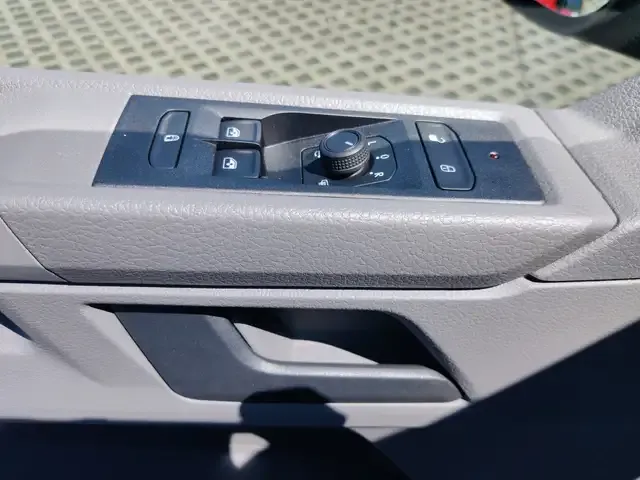 Volkswagen T6.1 Caravelle