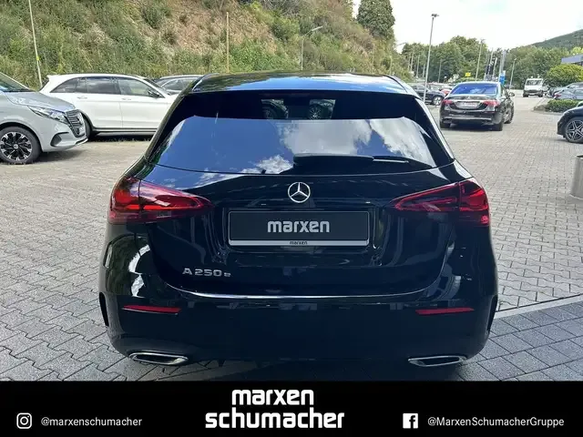 Mercedes-Benz A 250