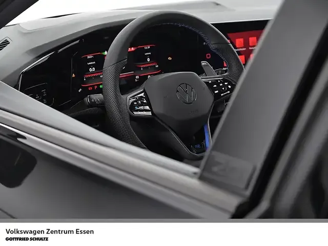Volkswagen Golf R
