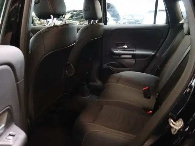 Mercedes-Benz GLA 180