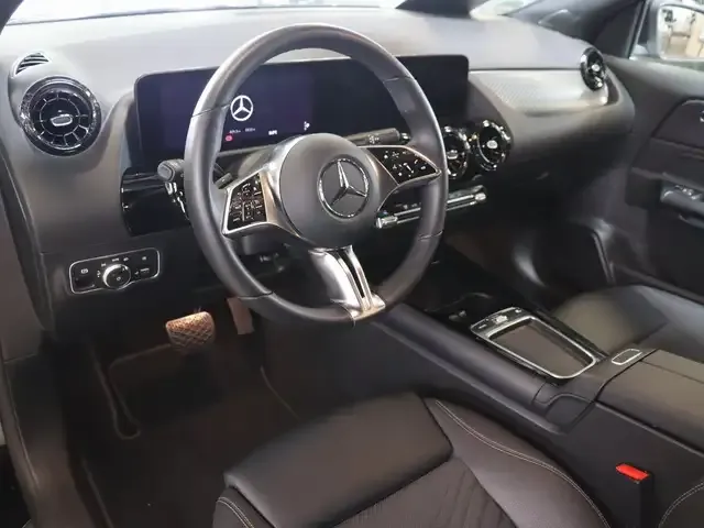 Mercedes-Benz GLA 180