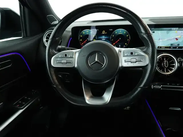 Mercedes-Benz GLB 250
