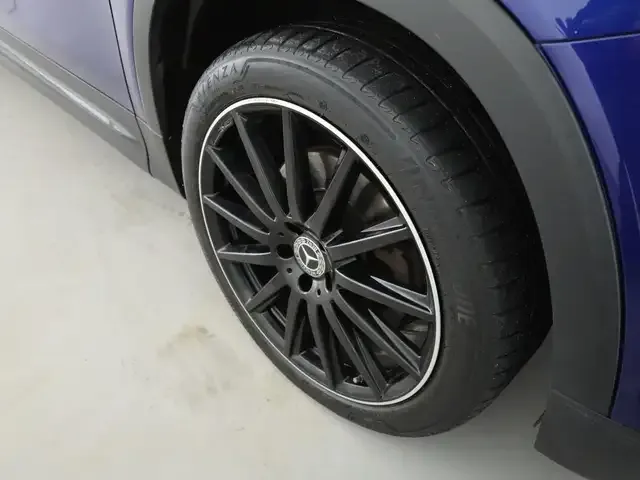 Mercedes-Benz GLB 250