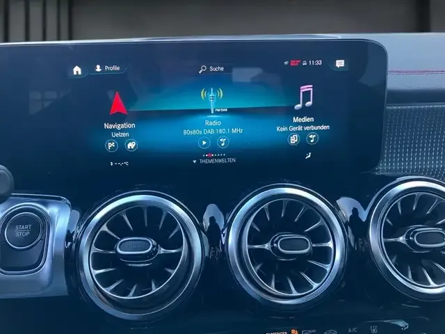 Mercedes-Benz EQB 300