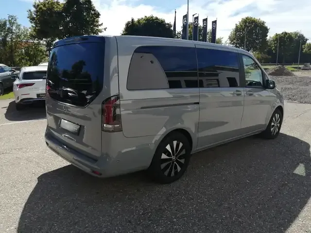 Mercedes-Benz EQV 300