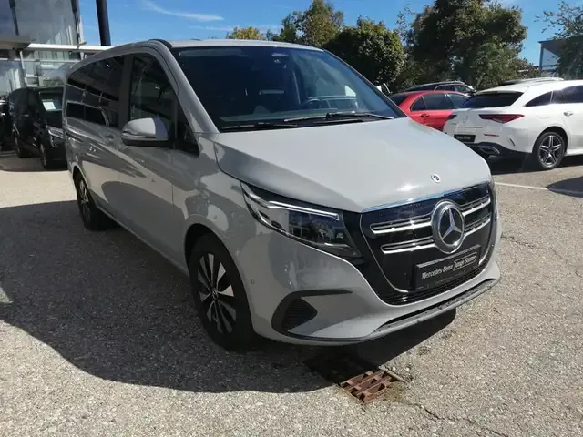 Mercedes-Benz EQV 300