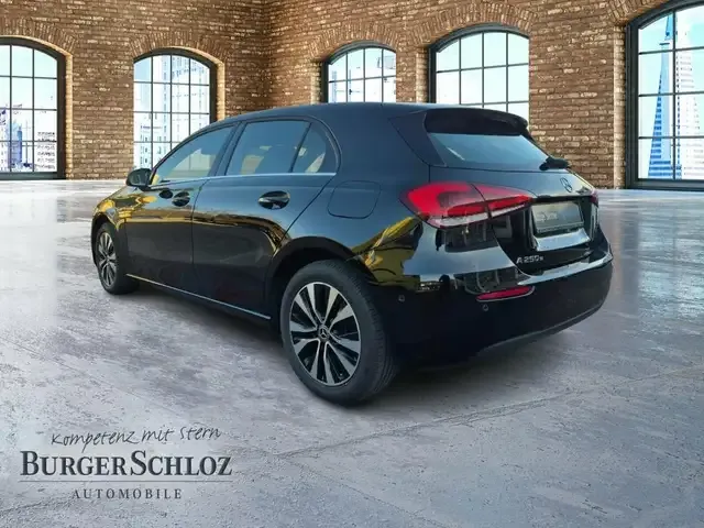 Mercedes-Benz A 250