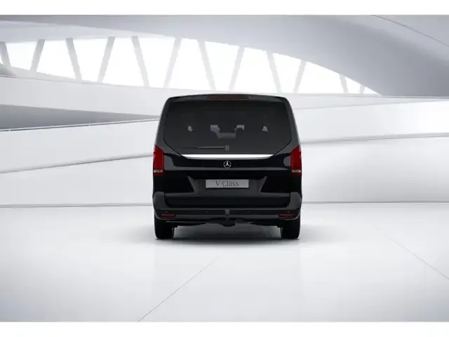 Mercedes-Benz V 220