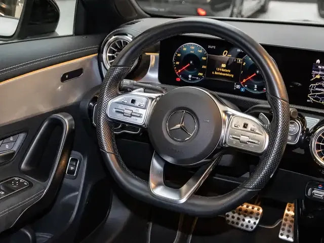 Mercedes-Benz CLA 200