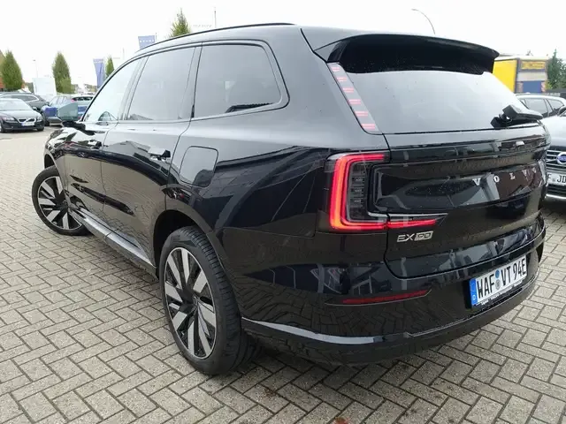 Volvo EX90