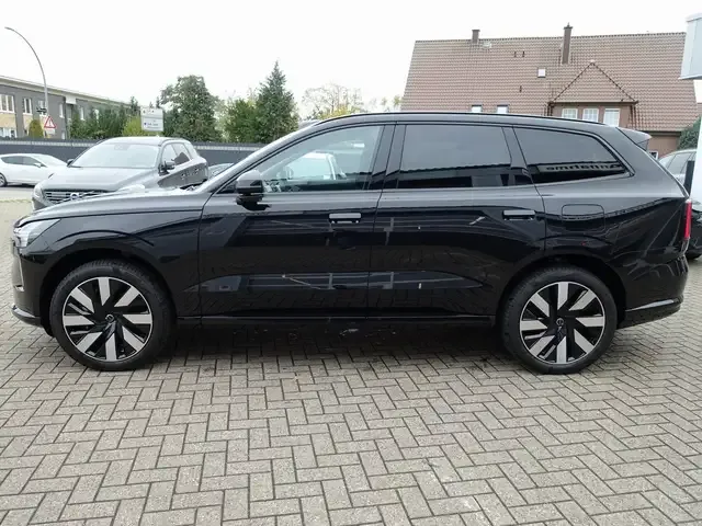 Volvo EX90