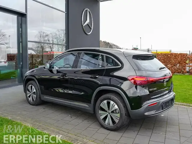 Mercedes-Benz EQA 250