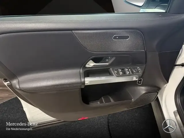 Mercedes-Benz GLB 250