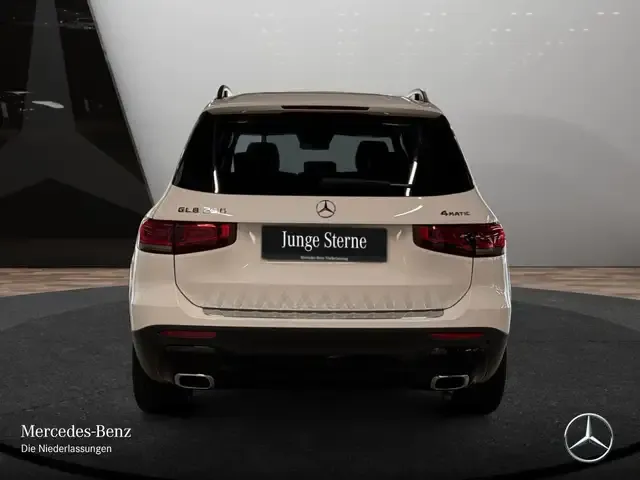 Mercedes-Benz GLB 250