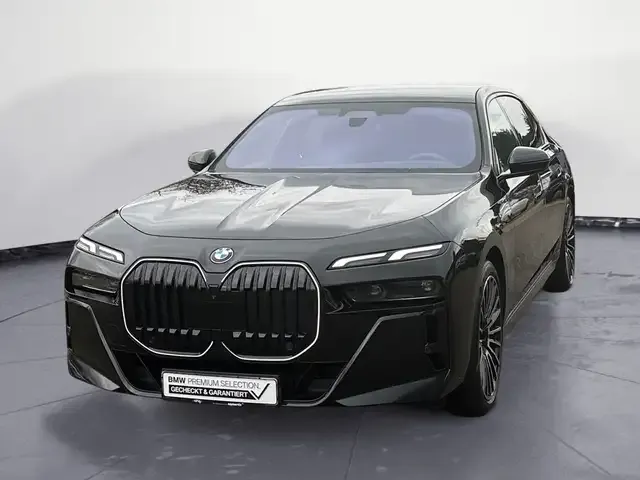 BMW 740