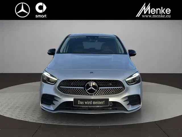 Mercedes-Benz B 220