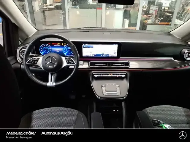 Mercedes-Benz EQV 300