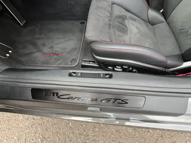 Porsche 992