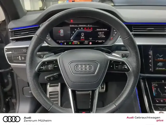 Audi S8