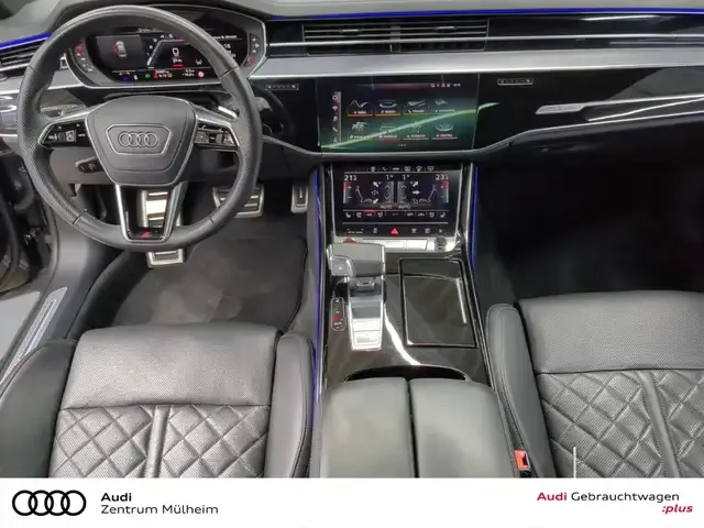 Audi S8