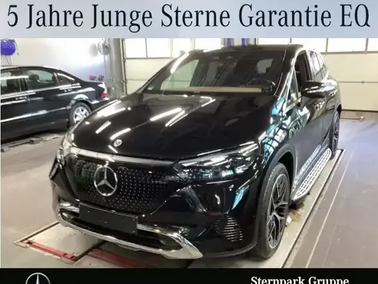 Mercedes-Benz EQE SUV