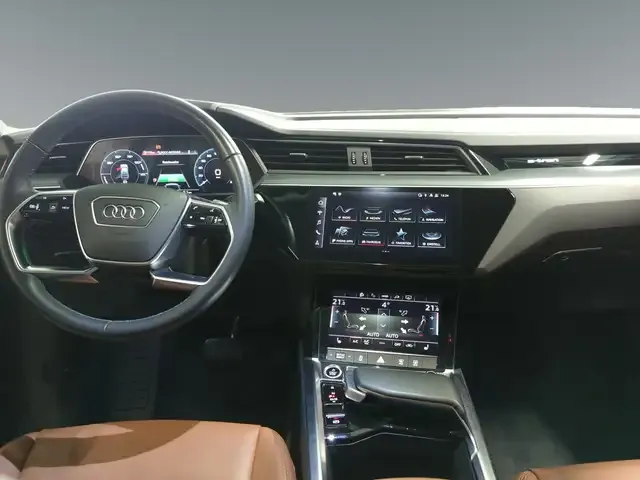 Audi Q8 e-tron