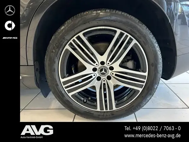 Mercedes-Benz EQC 400