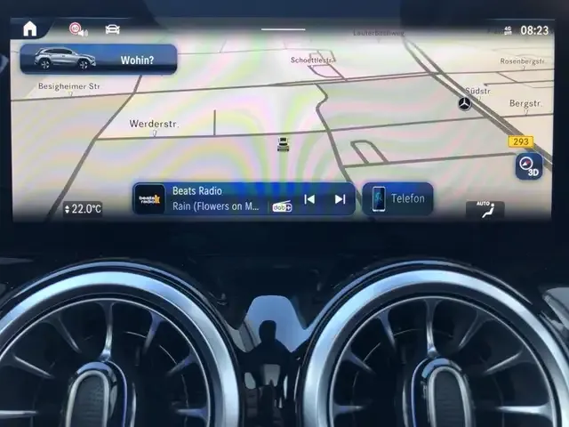 Mercedes-Benz GLA 220