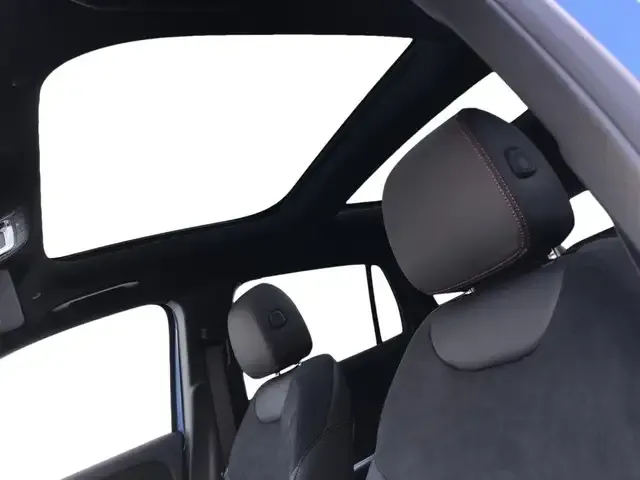 Mercedes-Benz GLA 220