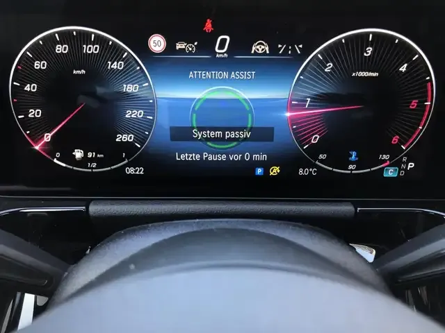 Mercedes-Benz GLA 220