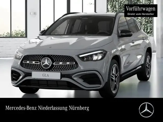 Mercedes-Benz GLA 220