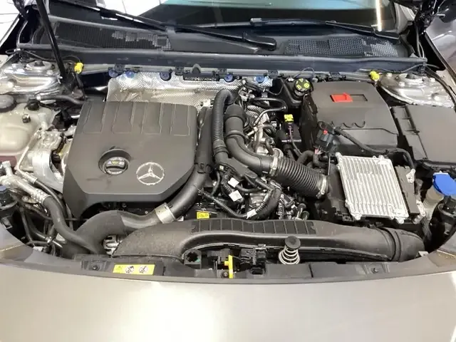 Mercedes-Benz CLA 200