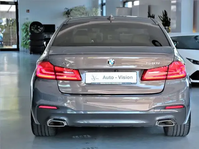 BMW 540