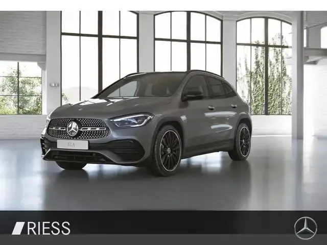 Mercedes-Benz GLA 220